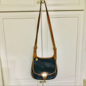 Vintage Dooney and Bourke vintage shoulder bag